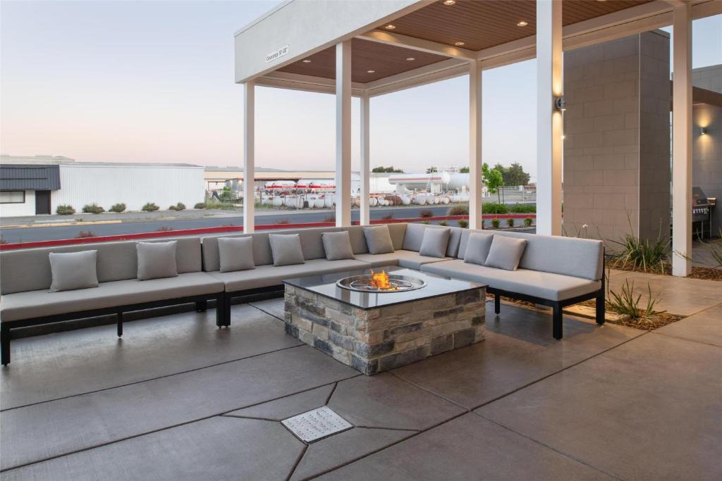 Woodland Hotel | Home2 Suites By Hilton Woodland Sacramento