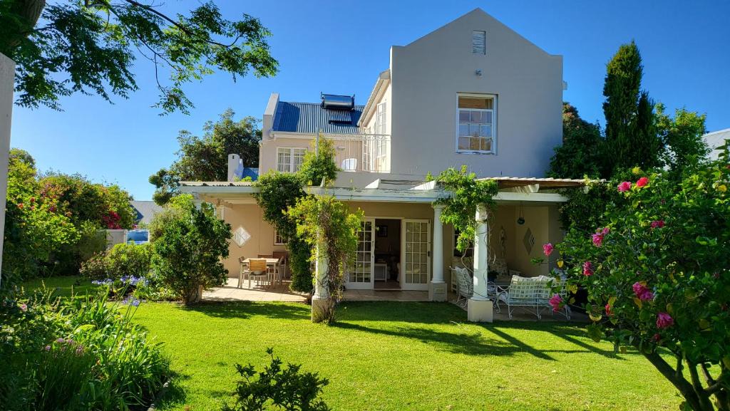 Eastcliff Villa | Hope Cottage Eastcliff Hermanus