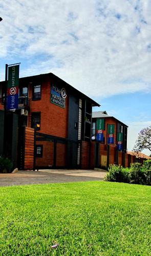 Arcadia Hotel | Hotel AT Hatfield Apartments