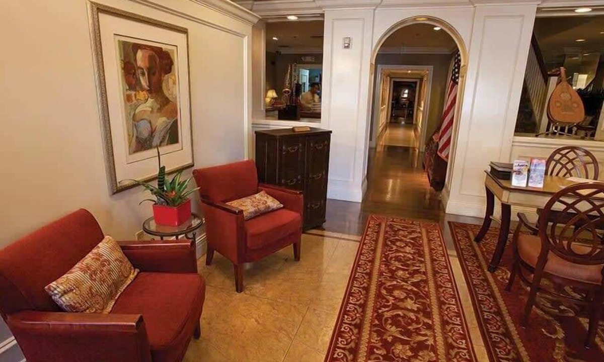 Fillmore District House | Hotel Suite at Wyndham Inn at the Opera Resort