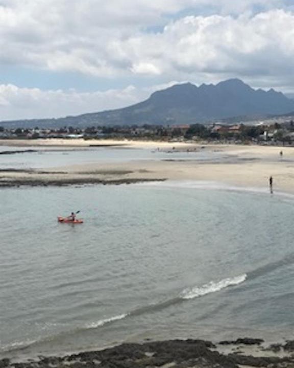 Gordons Bay Central Villa | HOUSE CAPRICE