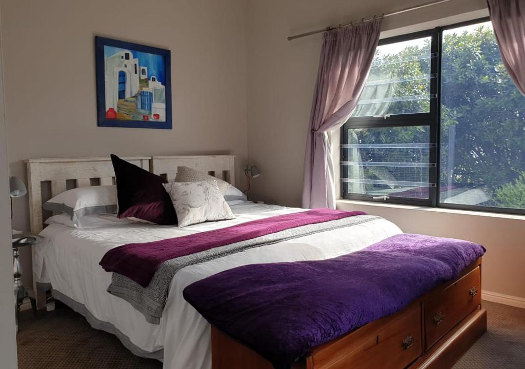 Vermont Apartment | Indigo Place - Blue