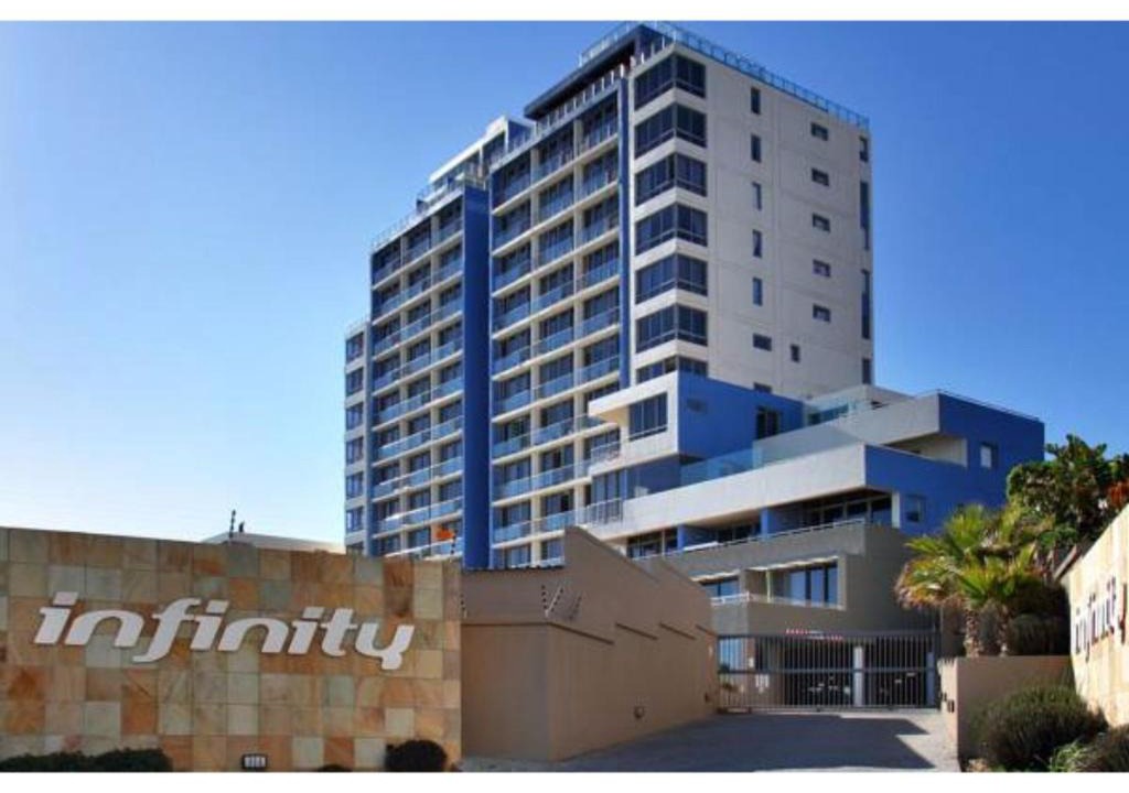 West Beach Apartment | Infinity 701