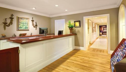 Fillmore District Resort | Inn at the Opera