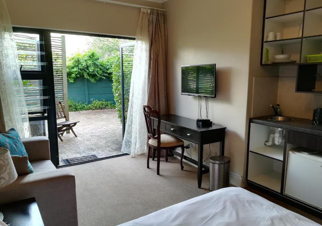 Pinelands House | Inverness Manor