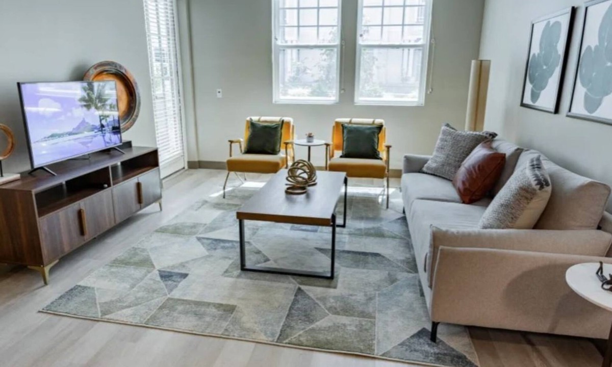 Burlingame Condo | Inviting 2BR Bayswater Retreat Near Local Attractions