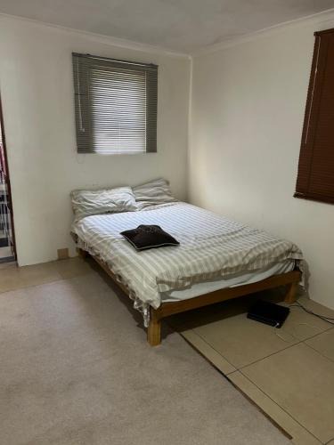 Belhar House | Iris Guest Room