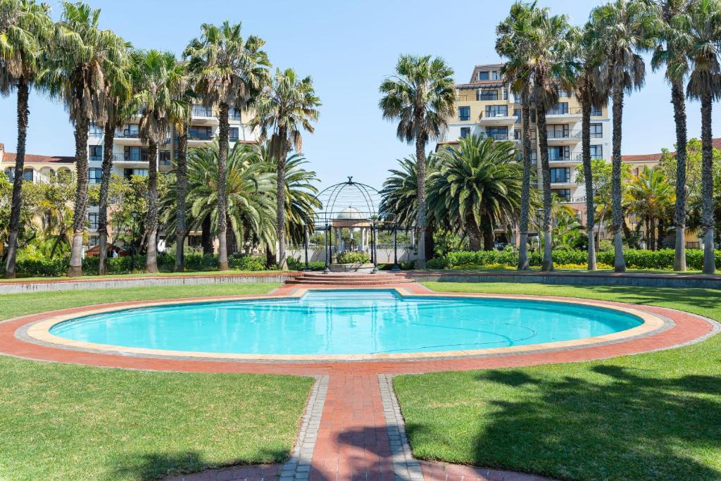 The Island Club | Century City
