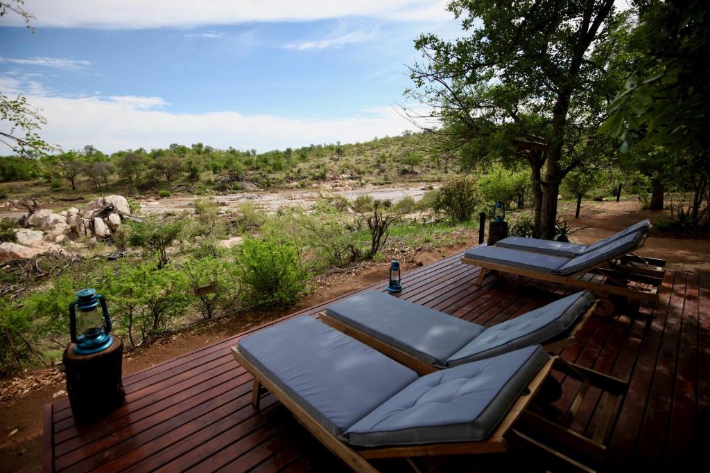 Kruger National Park Hotel | Ivory Wilderness River Rock Lodge