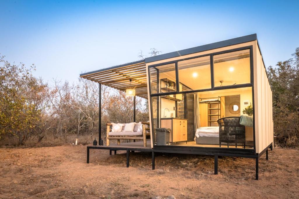 Hoedspruit Cabin | Kamoka Camp