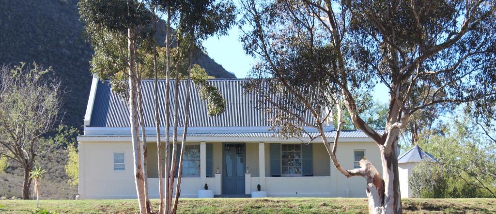Route 62 House | Kandelaars Cottage