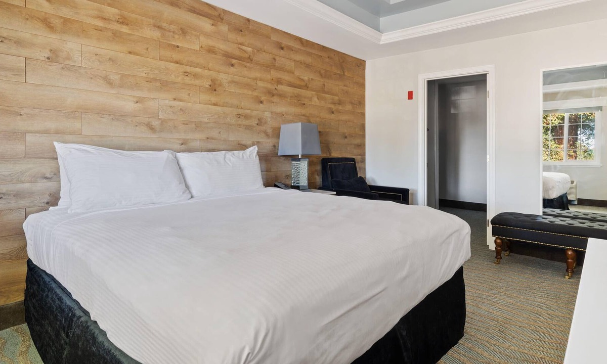 San Jose Apartment | Kasa The Row | Minutes From the San Jose Airport
