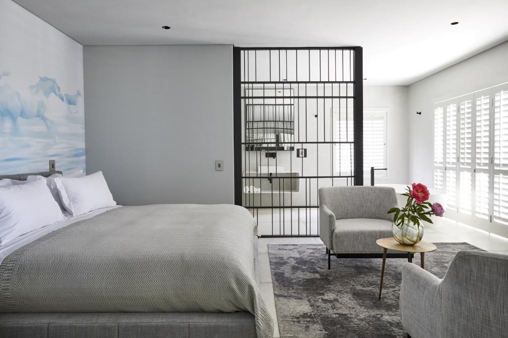 Mountainside House | Kianga