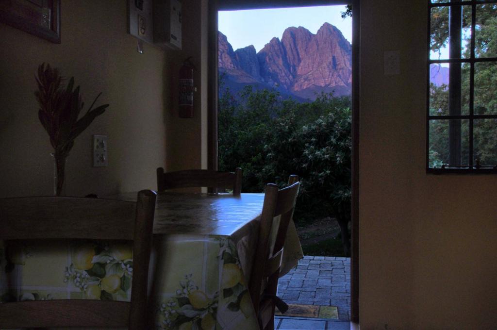 Stellenbosch House | Kierie Kwaak Self Catering
