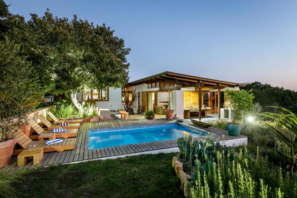 Noordhoek House | Kinghorns Gardens