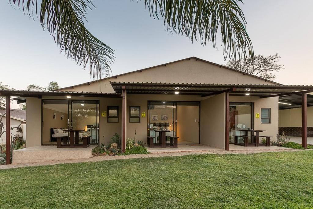 White River House | Kiyala Guest Farm