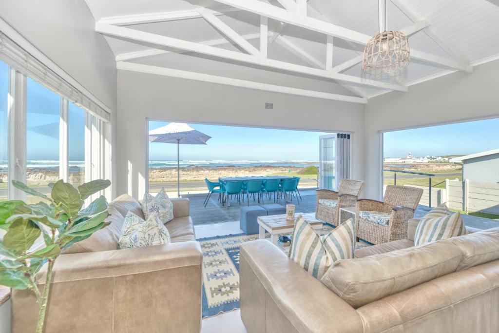 L'Agulhas House | Klein Steenbok