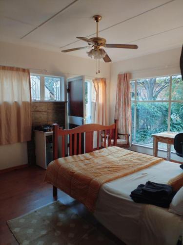 Klerksdorp Apartment | Knowles Nook Self-catering