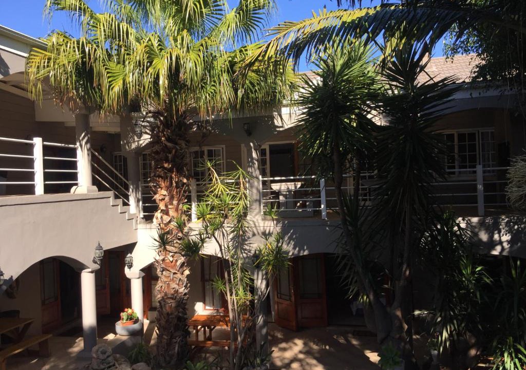 Knysna Central House | Knysna N2 Lodge