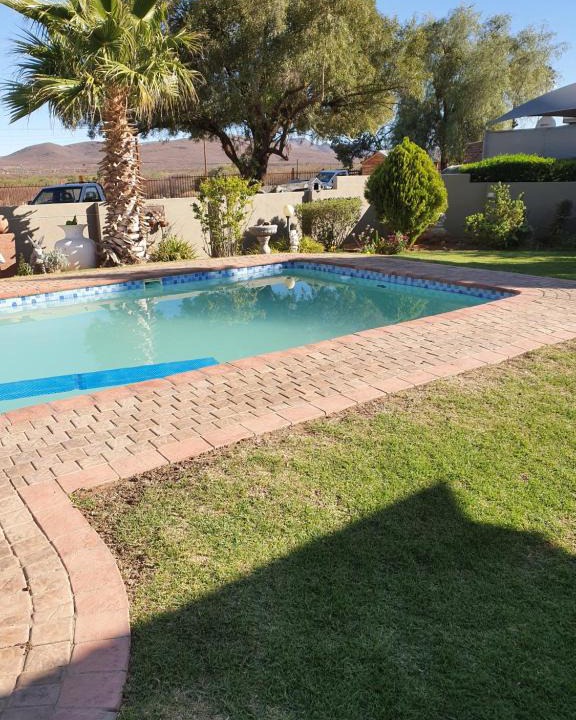 Prieska Apartment | KOL-IN SELF CATERING