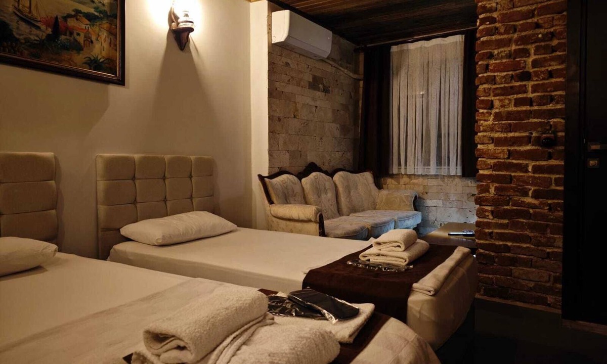 Usak House | Konak Esila Pansiyon