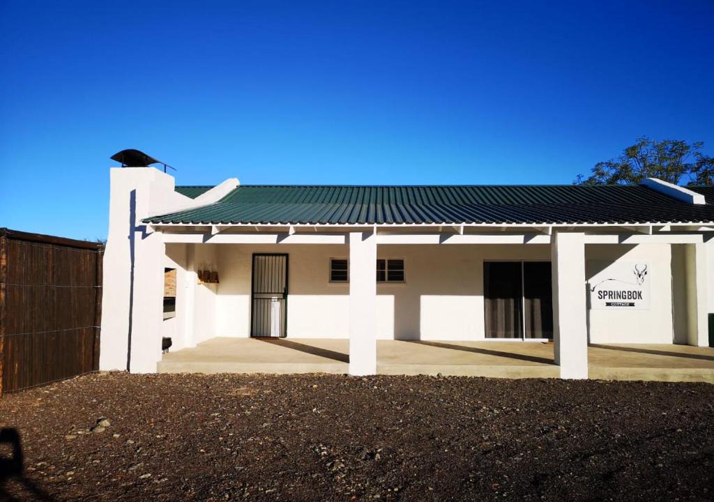 Camdeboo House | Kransplaas - Springbok Cottage
