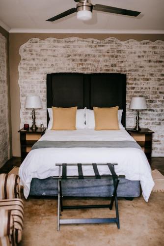 Emalahleni House | La Bendicion