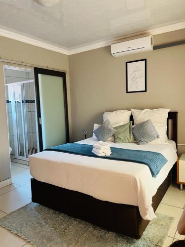 Ga-Segonyana House | La-Guna Guesthouse