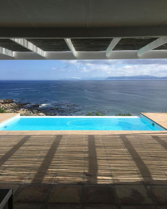 De Kelders Villa | La Petite Baleine Oceanfront Villa