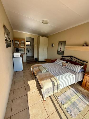 Elias Motsoaledi House | La Ronel Guest Farm