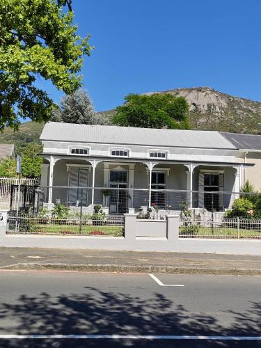 Paarl House | Ladamon 3
