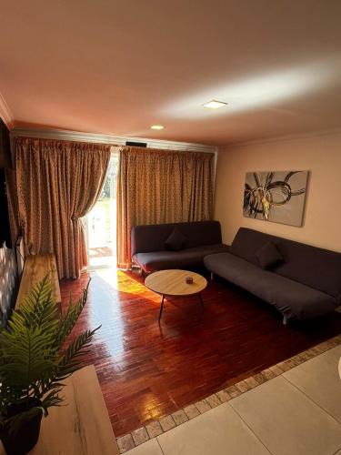 Milnerton Apartment | Lagoon Lodge