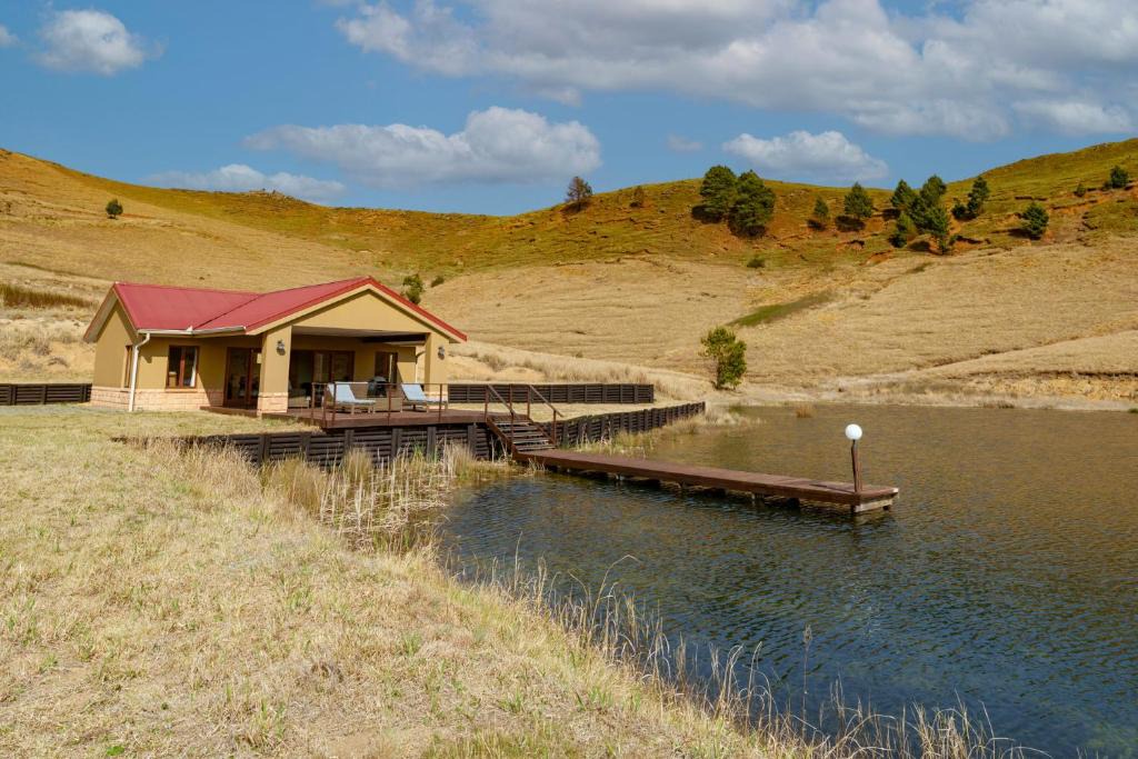 Himeville House | Lake House @ Misty Ridge