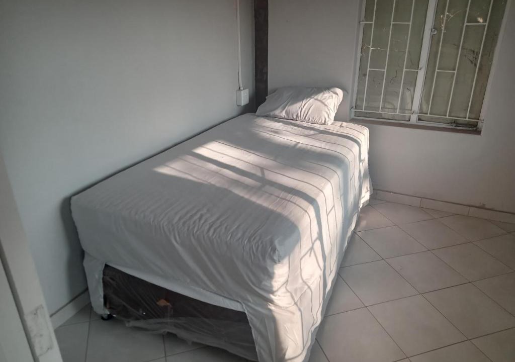 Pretoria West Hotel | Las Palmas Day & Night Guest House