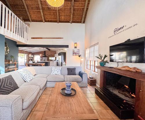 Still Bay Villa | Lazy Lemon