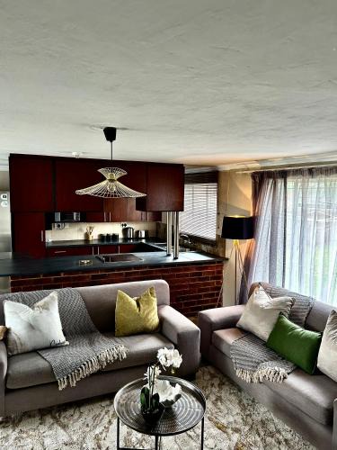 Greater Johannesburg Metropolitan Area Apartment | Le Com Home