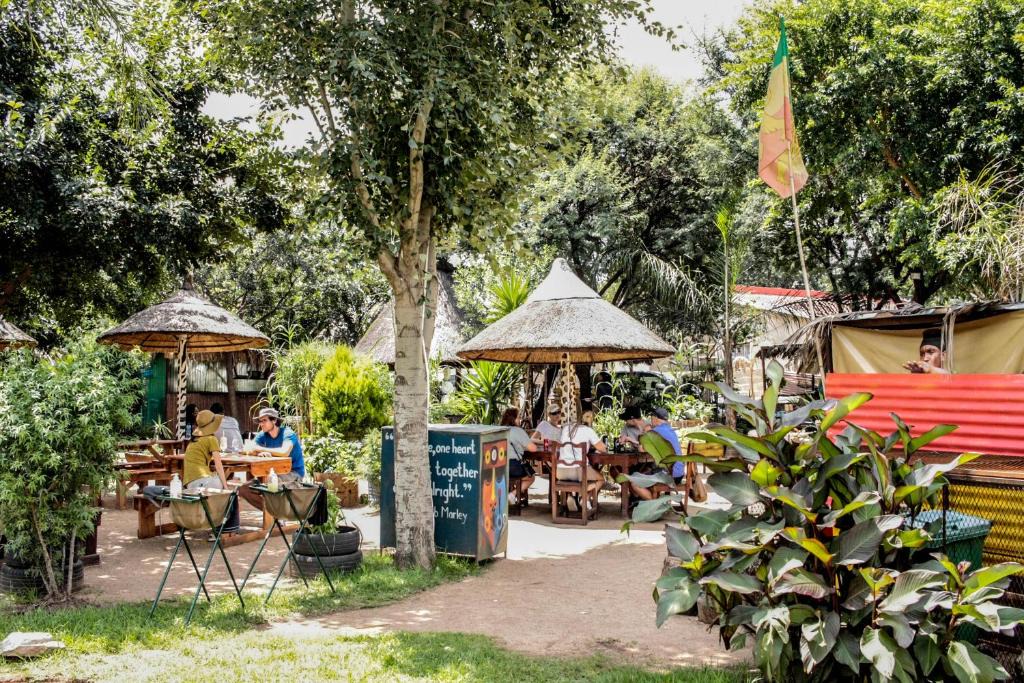 Greater Johannesburg Metropolitan Area Hostel | Lebo's Soweto Backpackers