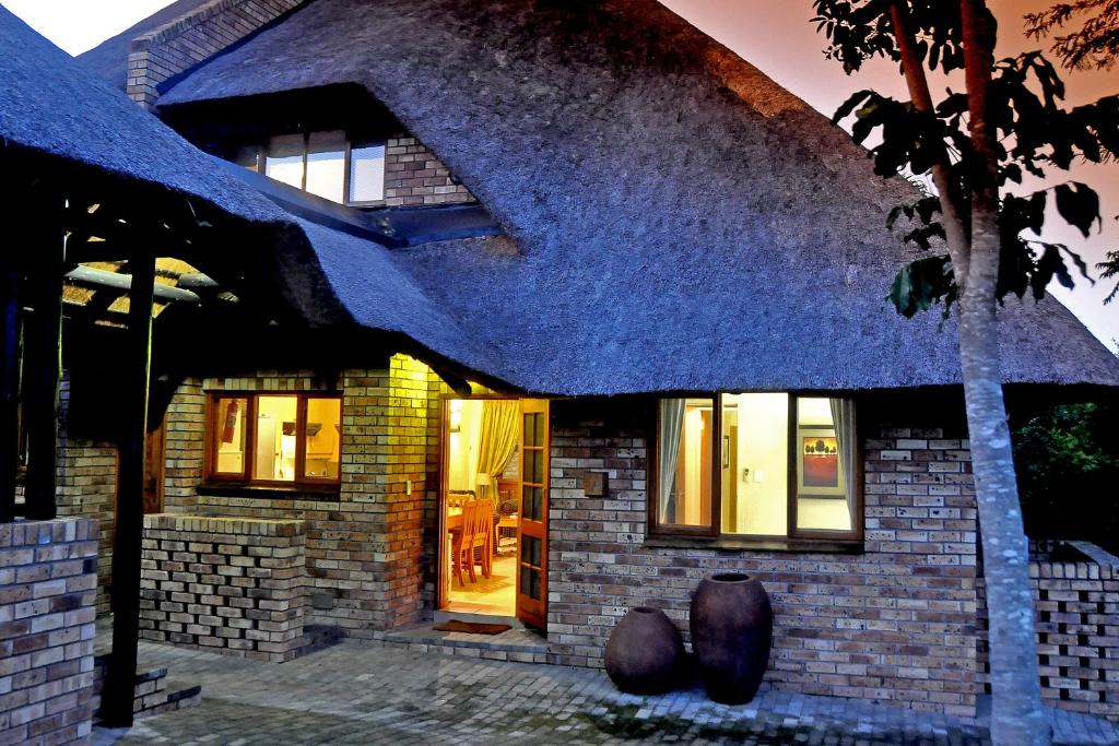 Legend Safaris Kruger Park Lodge | Hazyview