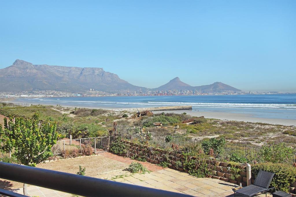 Lagoon Beach Apartment | Leisure Bay 214