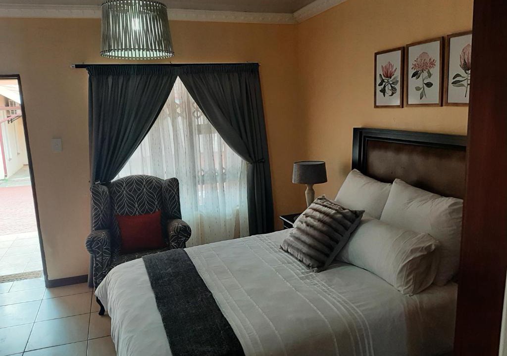 Silverton Apartment | Lesedi Self Catering