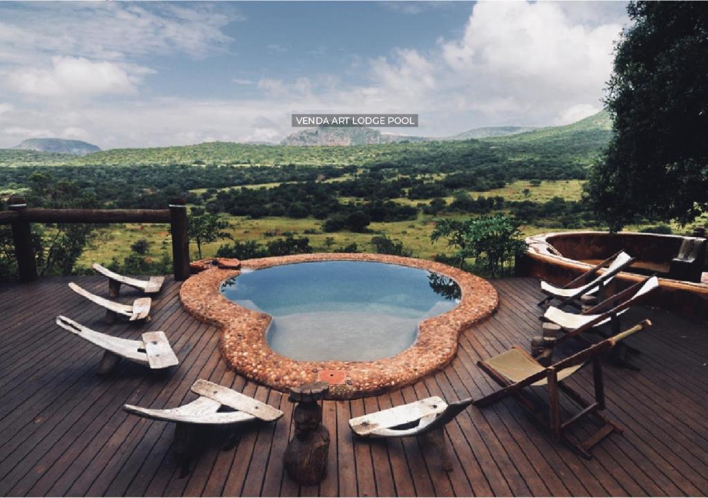 Makhado Cabin | Leshiba Wilderness