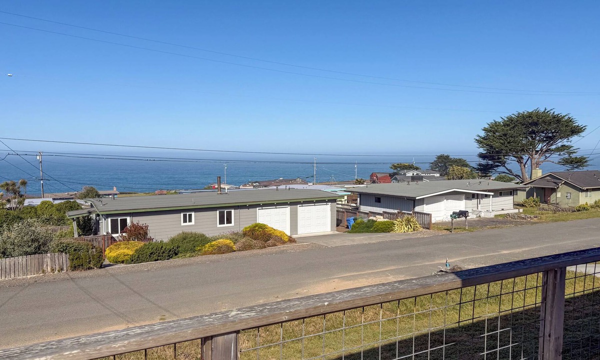 Bodega Bay House | Lifes a Beach - Quaint community north of BB, nice views.