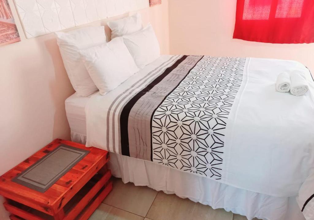 Estcourt House | Lindo Guest house