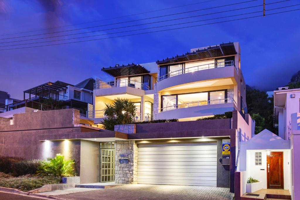 Camps Bay Villa | Lions' Crest