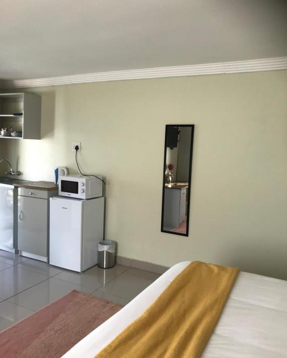 Umtata Bed & Breakfast | LiqLan Guesthouse