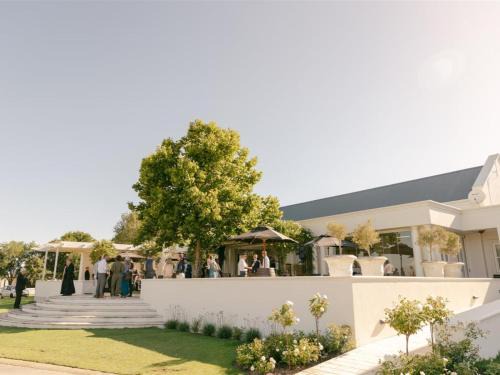 Durbanville House | Loch Lynne Estate