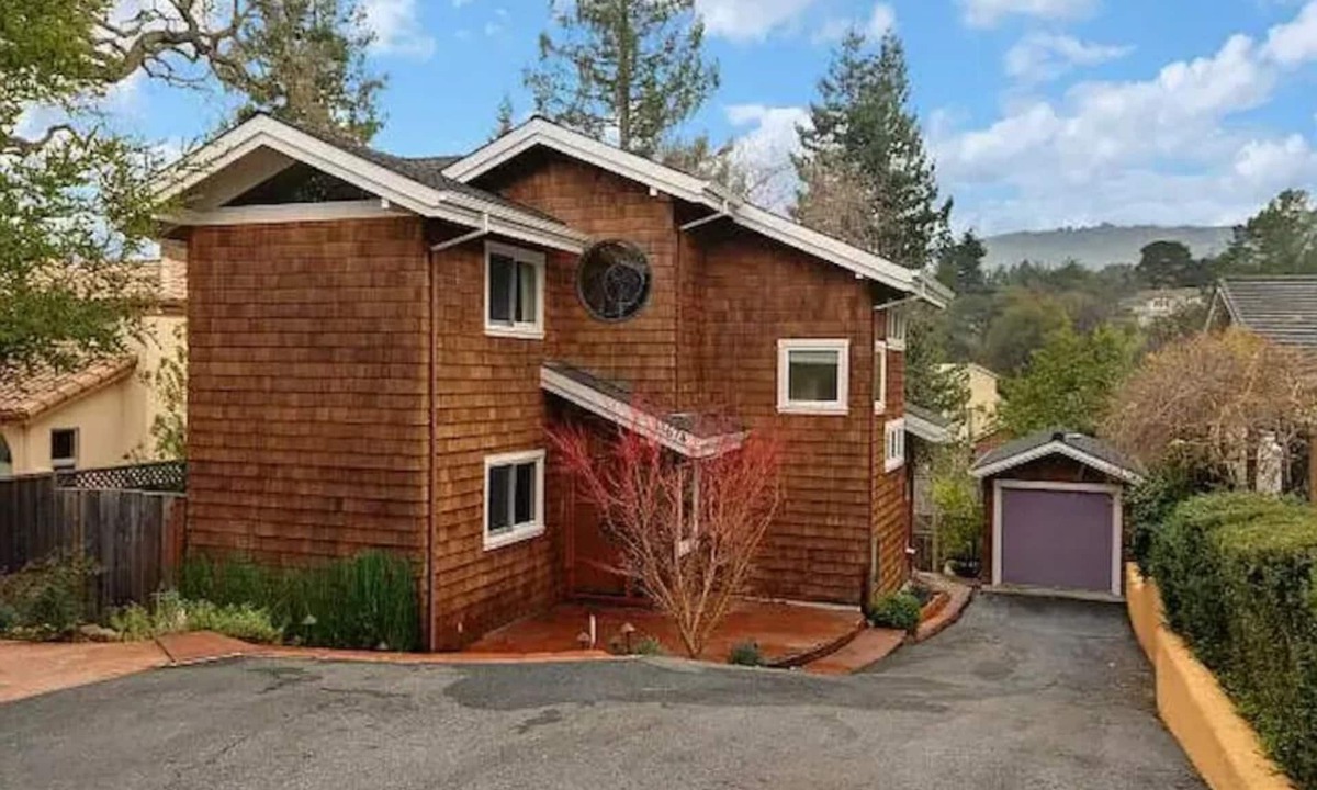 Loyola House | Los Altos Living: 4 bed, 3 bath home