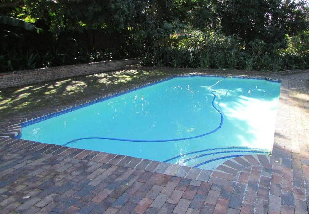 Welgemoed Apartment | Lovely 1-bedroom rental with a pool