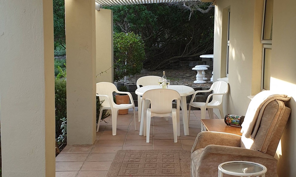 Fisherhaven House | Lovely Beach House in private nature reserve near Hermanus and Cape Town