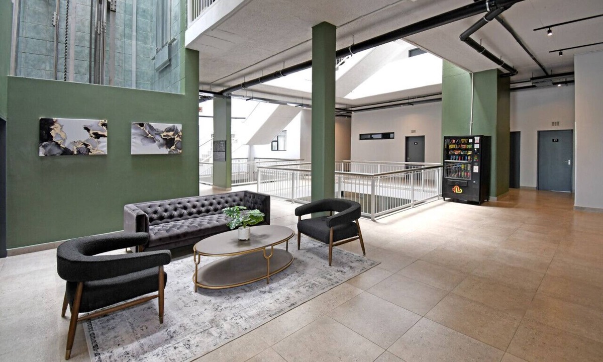 Lynnwood Ridge Apartment | Lux 52 Circa Apartment
